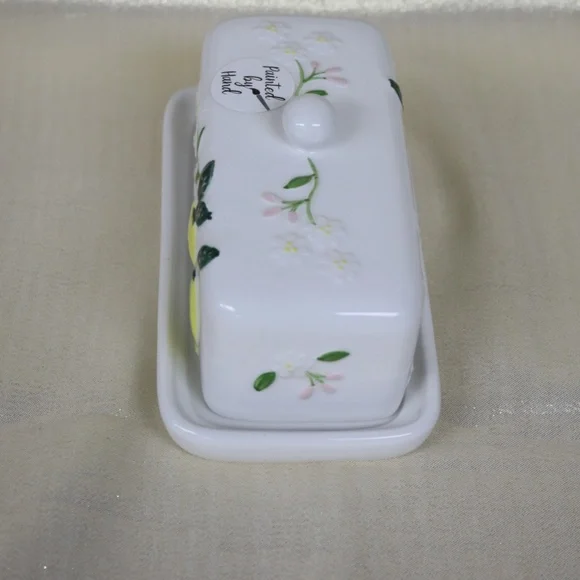 LANG by DESIGN EMBOSSED LEMONS FLORAL CERAMIC BUTTER DISH PLATE WITH COVER - NEW - Picture 2 of 4